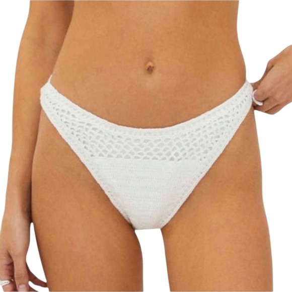 Beach Riot Woman's Swimsuit White Crochet Top And Bottom Bikini Set•NWT•Medium - Picture 4 of 12